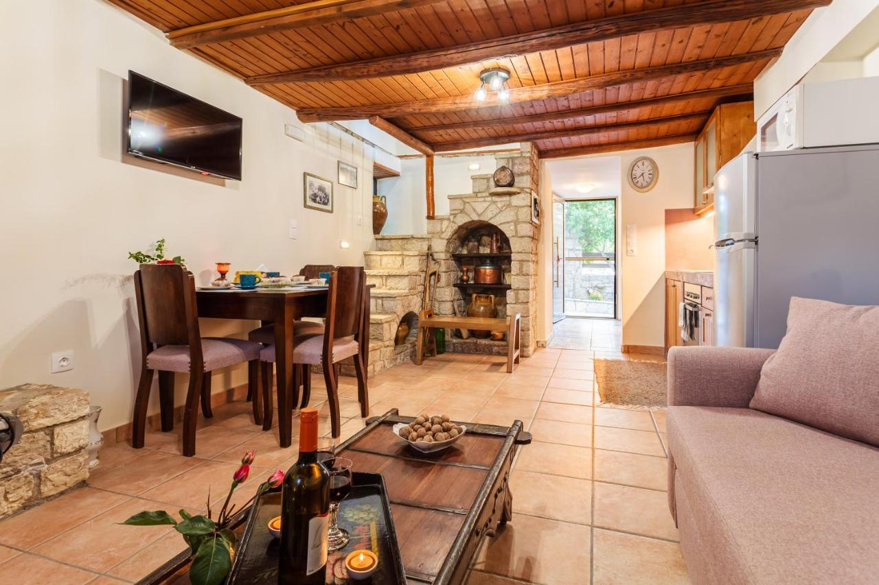 Petalidi Olive Garden Stone House Near The Beach Экстерьер фото