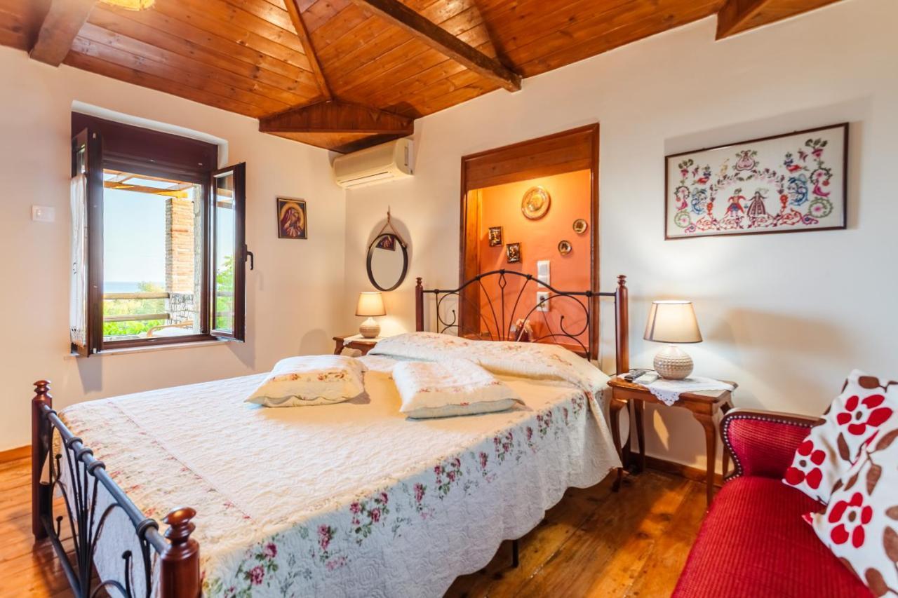 Petalidi Olive Garden Stone House Near The Beach Экстерьер фото